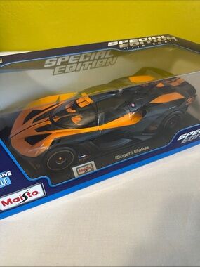 πMaisto Bugatti Bolide Special Edition Toy Car - Black & Orange